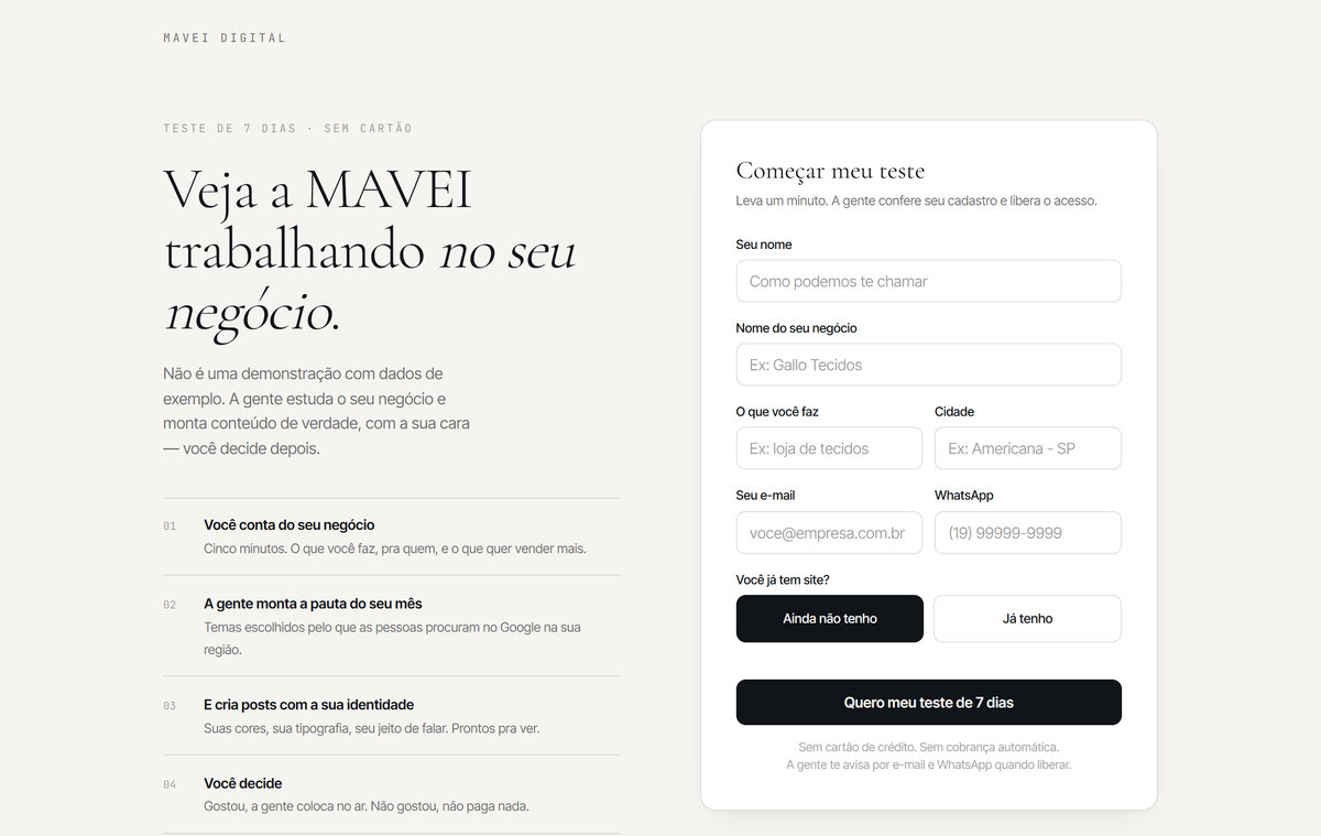Página mavei.com.br/comecar: título 'Veja a MAVEI trabalhando no seu negócio', os quatro passos do teste e o formulário de cadastro